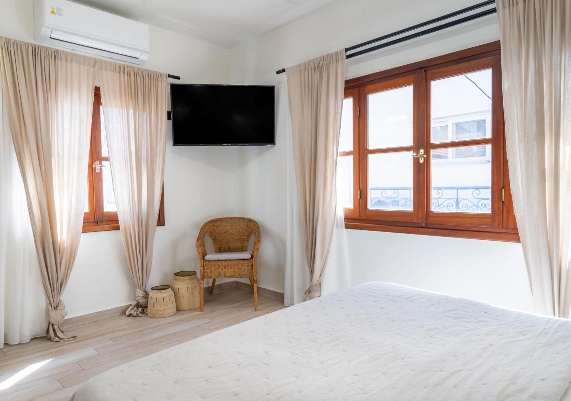 Olea White Villa Skiathos Town Exterior photo