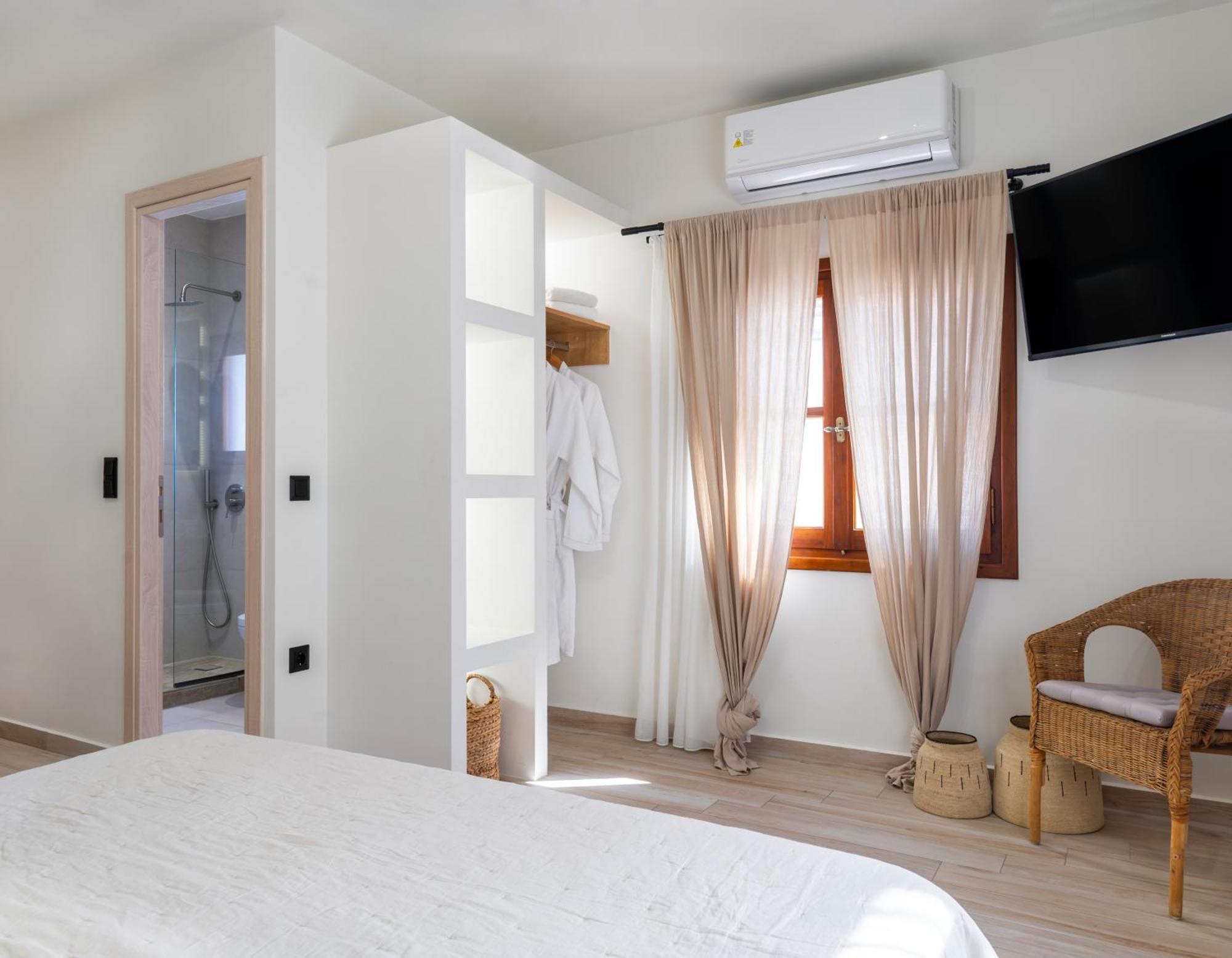 Olea White Villa Skiathos Town Exterior photo